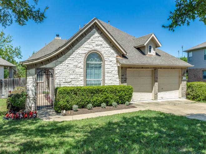 2000 Westfalian Trail in Austin, TX - Foto de edificio