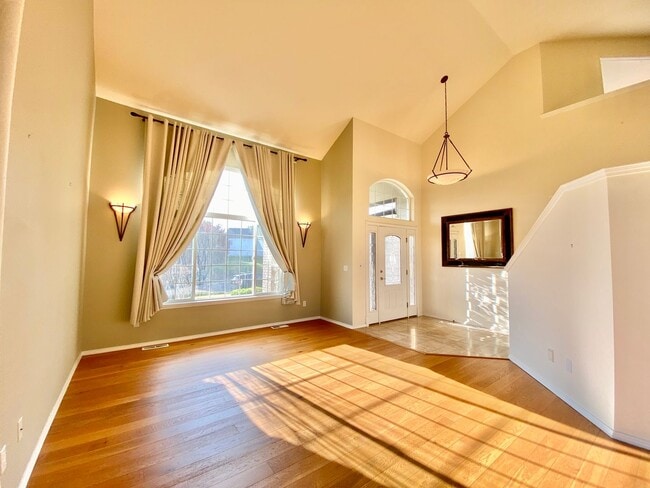 805 Majesty Heights Dr in Yakima, WA - Building Photo - Building Photo