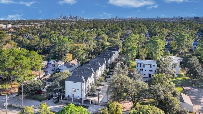 property at 4516 Curtin Park Ct