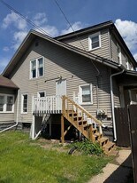 1401 N Court St in Rockford, IL - Building Photo