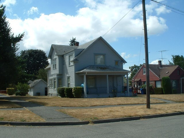 3802-3804 N 13th St in Tacoma, WA - Building Photo