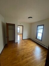 1609 4th St NE, Unit 3 in Minneapolis, MN - Foto de edificio - Building Photo
