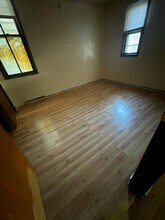 1704 W Lincoln Ave in Milwaukee, WI - Building Photo - Building Photo