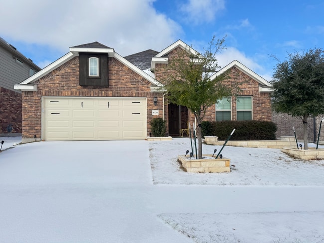 property at 1609 Harrongton Wy