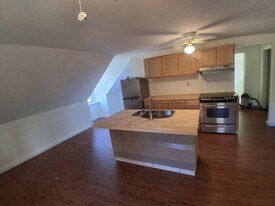 1156 US-1, Unit 2 Upstairs in Stockton Springs, ME - Building Photo