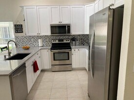 5308 Moon Shadow Ln in Greenacres, FL - Building Photo