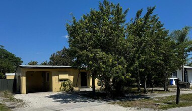 1001 NW 11th Ct in Fort Lauderdale, FL - Building Photo - Building Photo