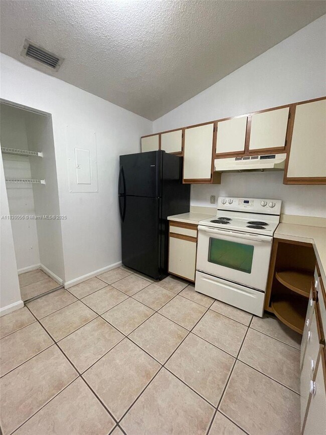 493 Hardwood Pl in Boca Raton, FL - Building Photo - Building Photo