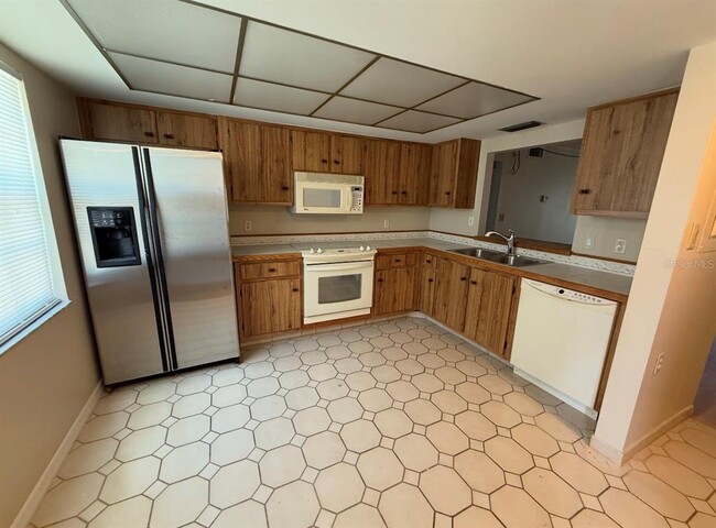 513 E Marion Ave in Punta Gorda, FL - Building Photo - Building Photo