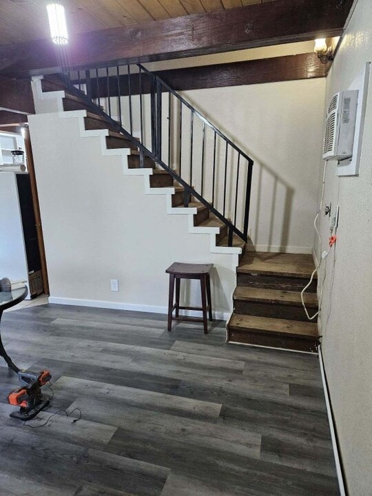 20086 Gregory Creek Rd in Lakehead, CA - Foto de edificio