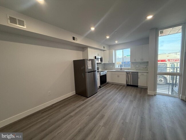 property at 800 Callowhill St