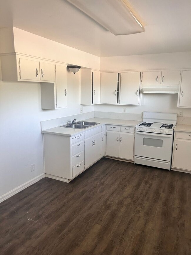 property at 820 Sutter Ave