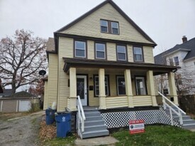 1850 E 32nd St in Lorain, OH - Building Photo