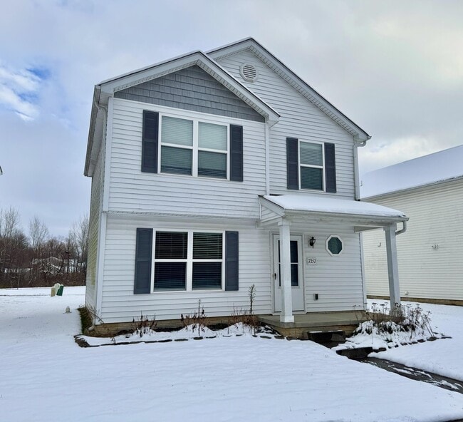 7257 Reynolds Crossing Dr in Reynoldsburg, OH - Building Photo - Building Photo