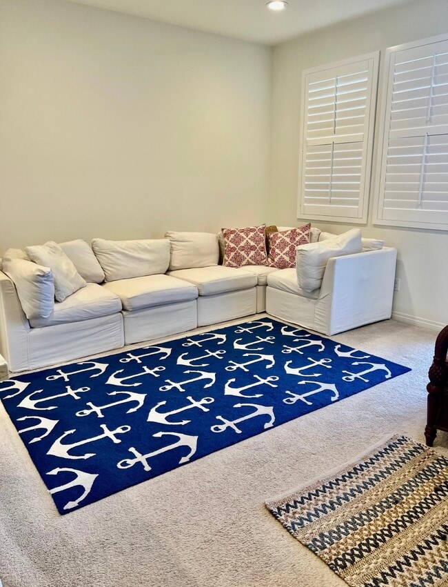 property at 511 Finch Ln