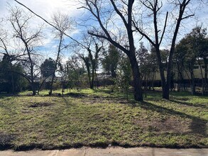 30 Oak Dr in Chico, CA - Building Photo - Building Photo