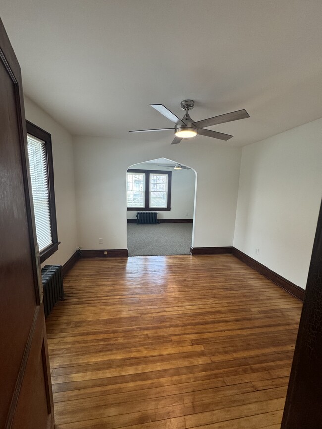 12 Rogers St, Unit 12 Rogers Street in New London, CT - Building Photo - Building Photo