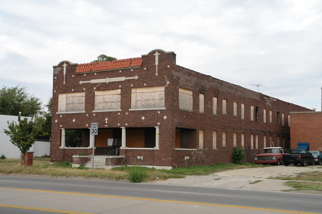 512 N Central Ave in Wichita, KS - Foto de edificio - Building Photo