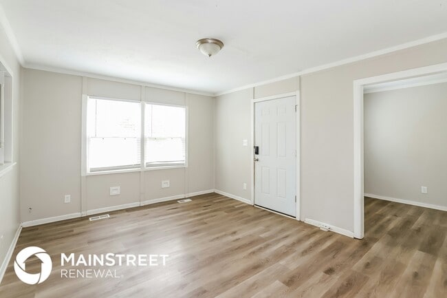 property at 4411 N Charlotte St