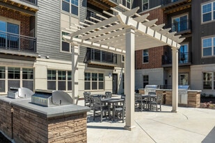 Sugar Creek Commons in Verona, WI - Building Photo