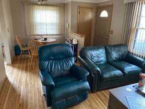 3477 5th St NE in Minneapolis, MN - Foto de edificio - Building Photo