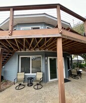 19 Palm Dr in New Smyrna Beach, FL - Building Photo
