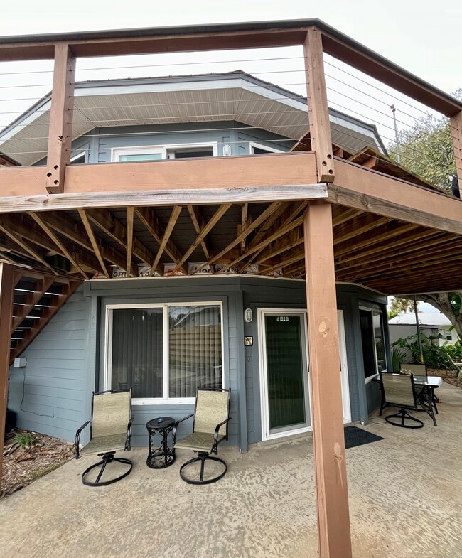 property at 19 Palm Dr