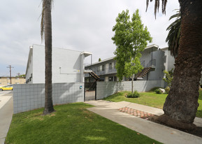 11951 Venice Blvd Apartamentos