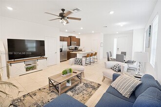 511 NW 17th St in Fort Lauderdale, FL - Building Photo - Building Photo