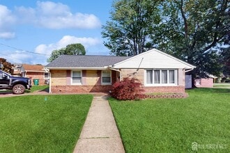229 Old Post Rd in Edison, NJ - Building Photo - Building Photo
