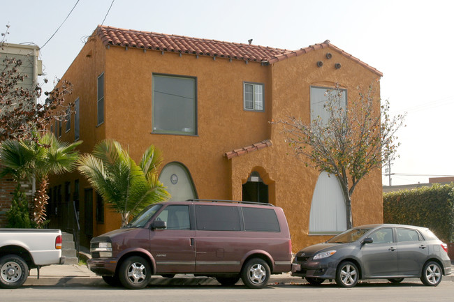 1420 Obispo Ave in Long Beach, CA - Building Photo - Building Photo