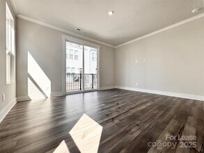 1015 Kokomo Ln in Charlotte, NC - Building Photo - Building Photo