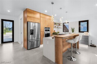 4021 12th Ave SE in Naples, FL - Building Photo - Building Photo