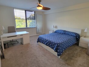 701 S Madison Ave in Clearwater, FL - Foto de edificio - Building Photo