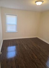 8509 S Yates Blvd in Chicago, IL - Building Photo - Building Photo