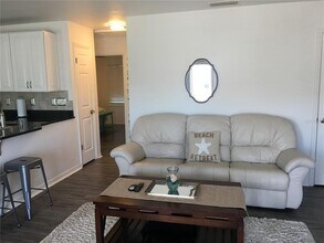 5174 Beach Dr SE in St. Petersburg, FL - Building Photo - Building Photo