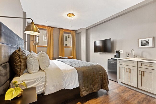 100 Orchard St in New York, NY - Building Photo - Building Photo