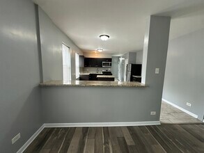 2301 N Lockwood Ave in Chicago, IL - Building Photo - Building Photo