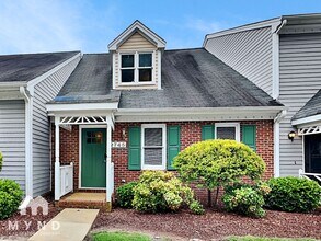 2745 Sterling Park Dr in Raleigh, NC - Building Photo - Building Photo