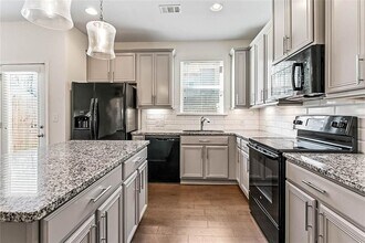 2309 Rolling Trl in Lithonia, GA - Building Photo - Building Photo