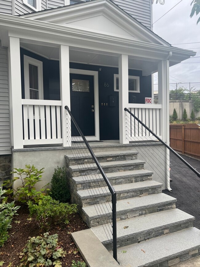 86 Orchard St, Unit #1