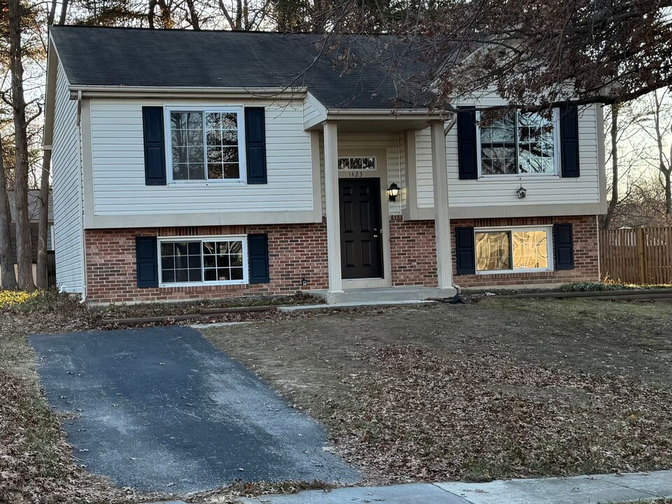 1423 Boulder Ln in Hanover, MD - Building Photo