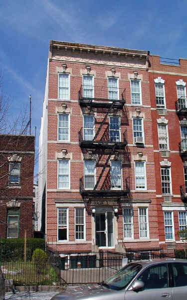 111 4th Pl in Brooklyn, NY - Foto de edificio - Building Photo