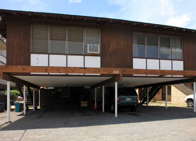 720 Mahiai Pl in Honolulu, HI - Foto de edificio - Building Photo