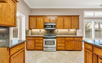 9058 Old Creek Dr in Elk Grove, CA - Building Photo - Building Photo