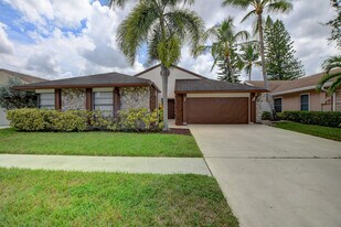 20995 Country Creek Dr in Boca Raton, FL - Building Photo