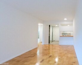 630 1st Ave in New York, NY - Building Photo - Building Photo