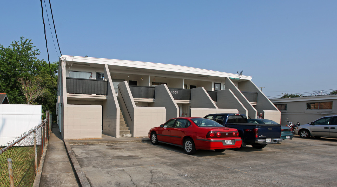 1007 Hancock St in Gretna, LA - Foto de edificio