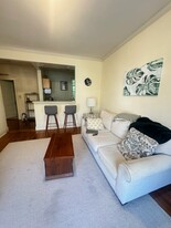 82 Peterborough St, Unit 7 Apartamentos