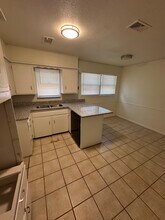 4208 SE 31st Ave in Amarillo, TX - Building Photo - Building Photo